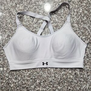 Under Armour Women's Light Gray Sports Bra